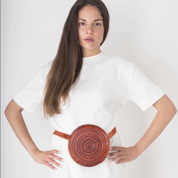 Small Leather Round Chiapas Bag - Picture 8 of 8